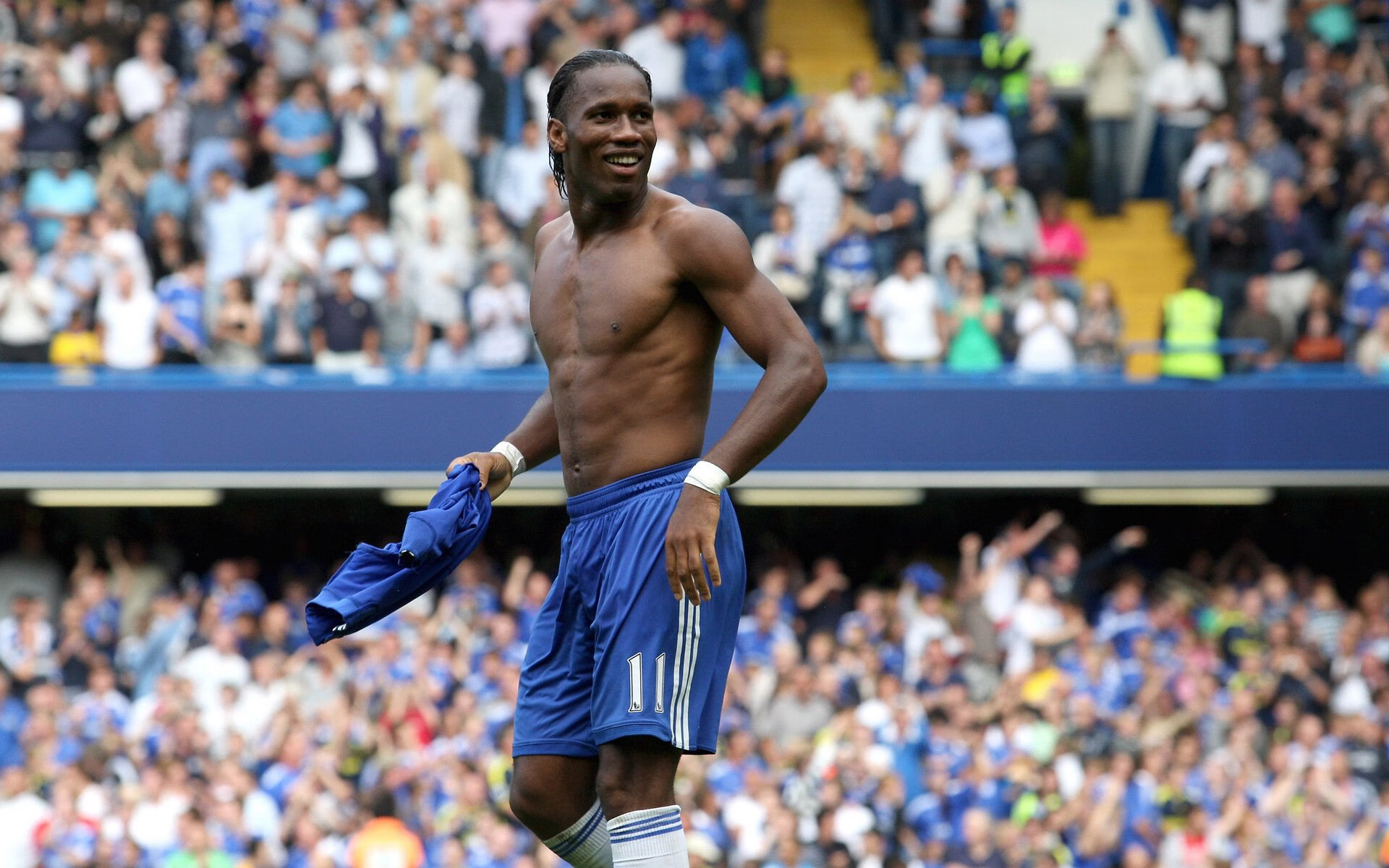 leyu乐鱼官网登录入口-英超冠军激战:悬念升温,精彩绝伦!,英超夺冠奇迹