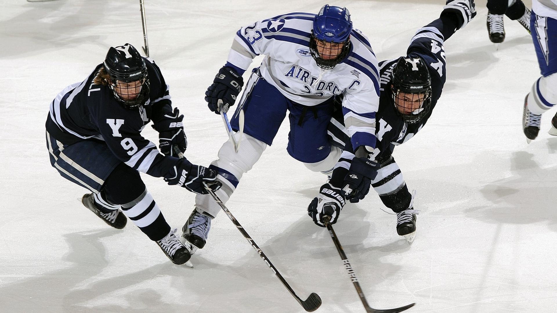 Leyu Sports (乐鱼体育)-霍特·巴雷特：全黑队背后核心，凭借远距离传球打破防线，德国霍巴特